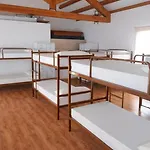 O Abrigo Hostal Miraz