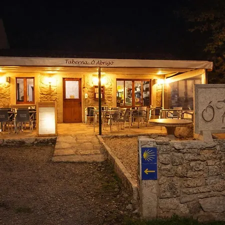 O Abrigo Hostal Miraz